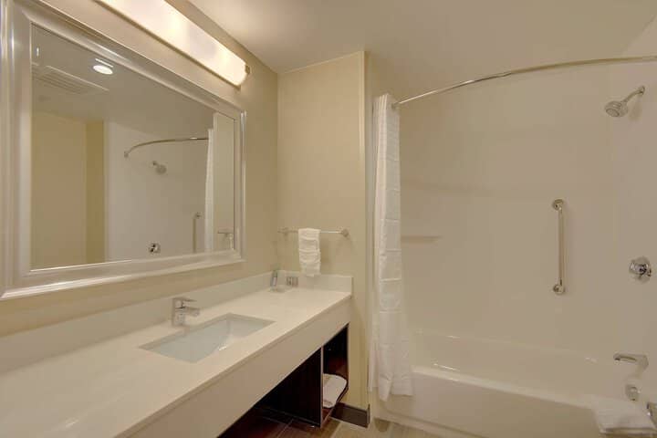 Room 19 of 27