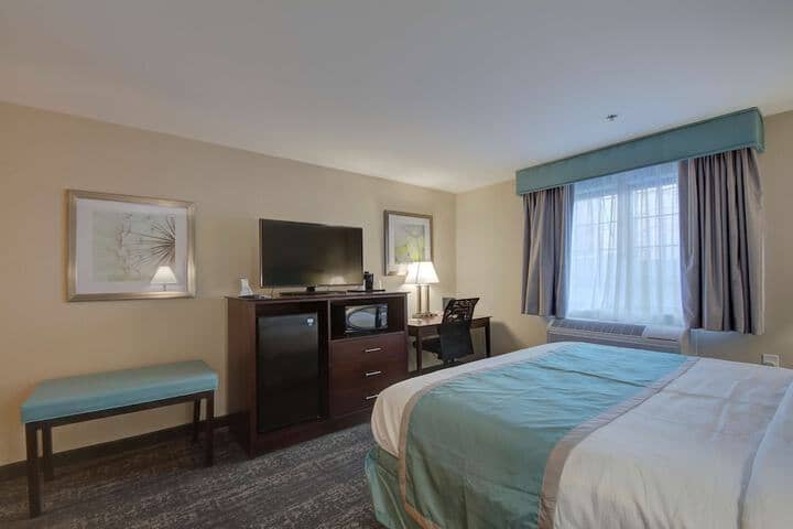 Room 6 of 27