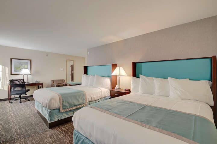 Room 13 of 27