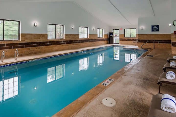 Pool 21 of 27